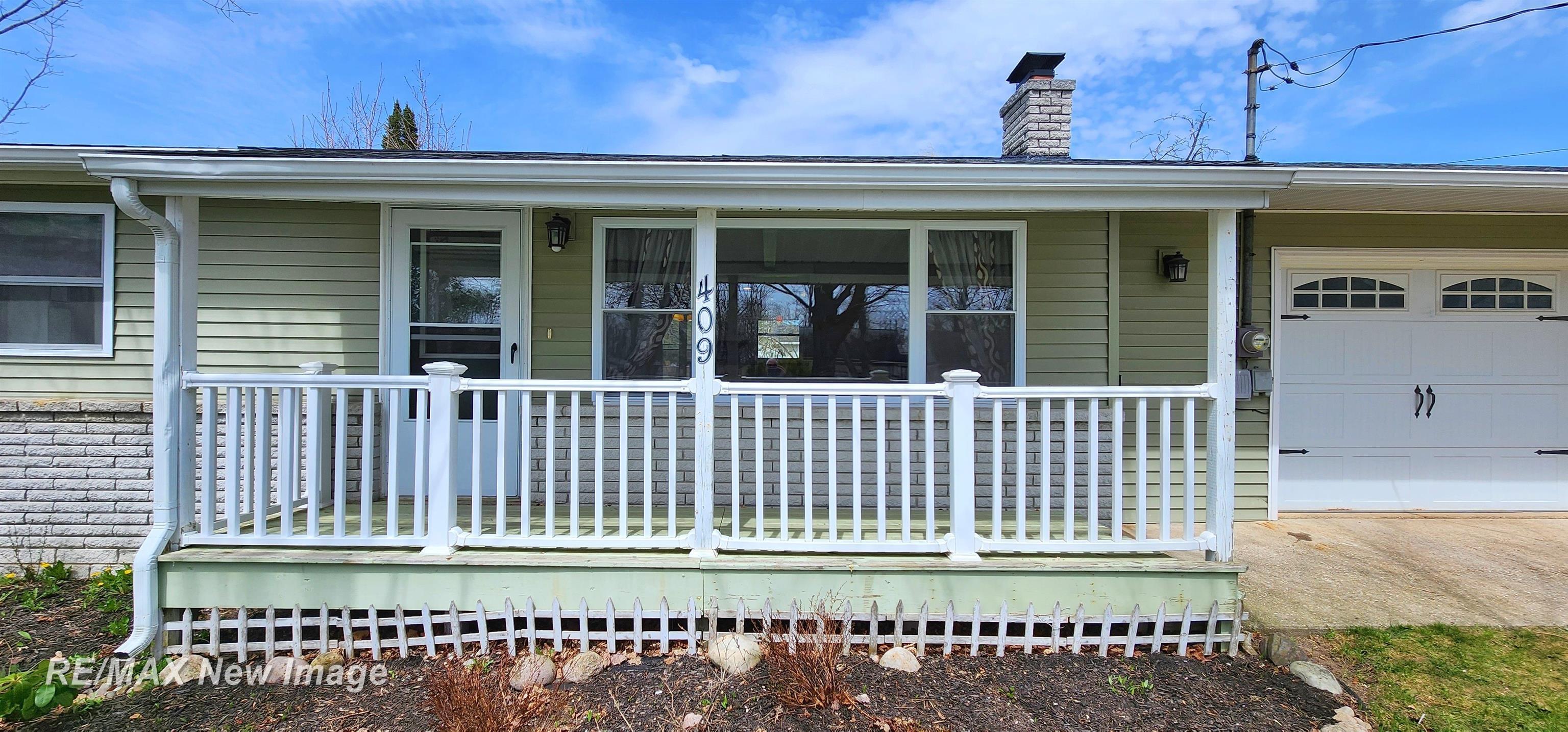 409 E 2nd Street