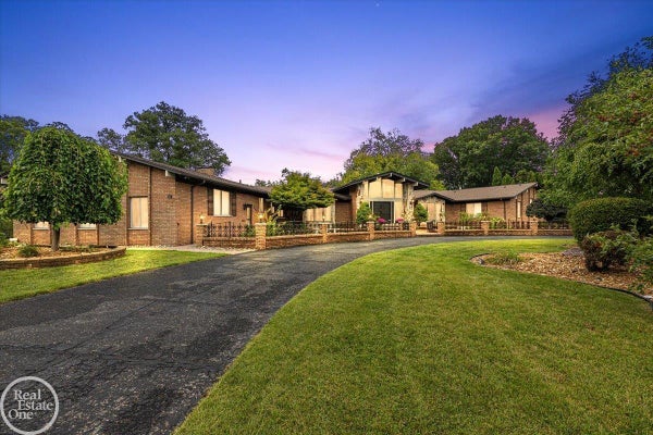 21266 BALFOUR ST, CLINTON TOWNSHIP, MI 48036 - Image 2ca29b3102f8a97aba1ee5f08c02d9c8/3272371661