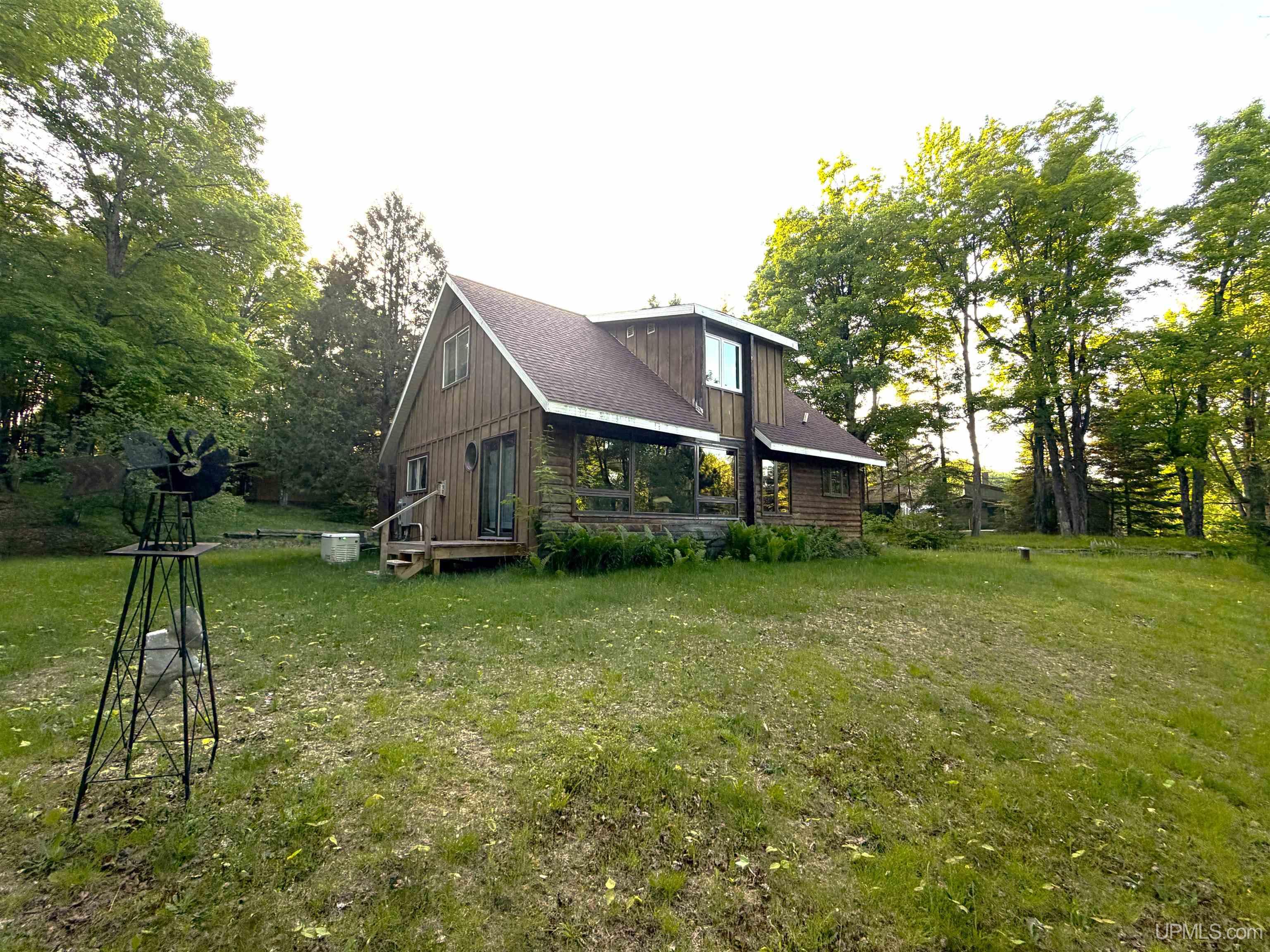 6782 Magpie Lane