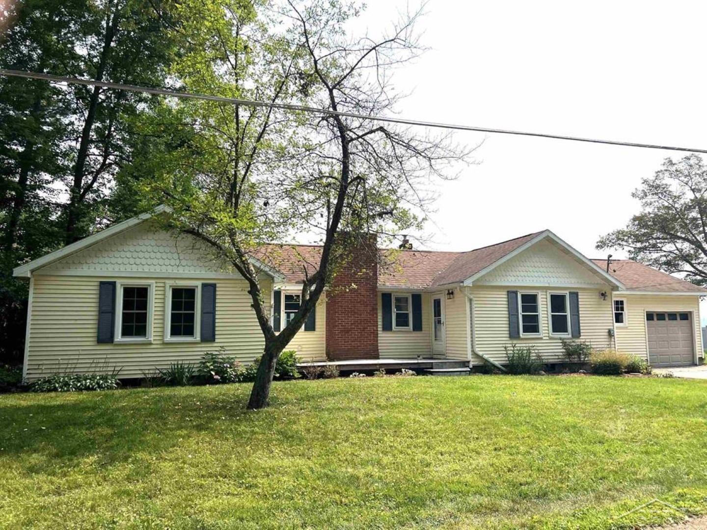 Sanford, Michigan 48657, United States, 3 Bedrooms Bedrooms, ,1 BathroomBathrooms,Residential,Pending,194518