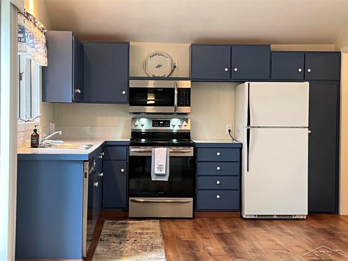 Sanford, Michigan 48657, United States, 3 Bedrooms Bedrooms, ,1 BathroomBathrooms,Residential,Pending,194518