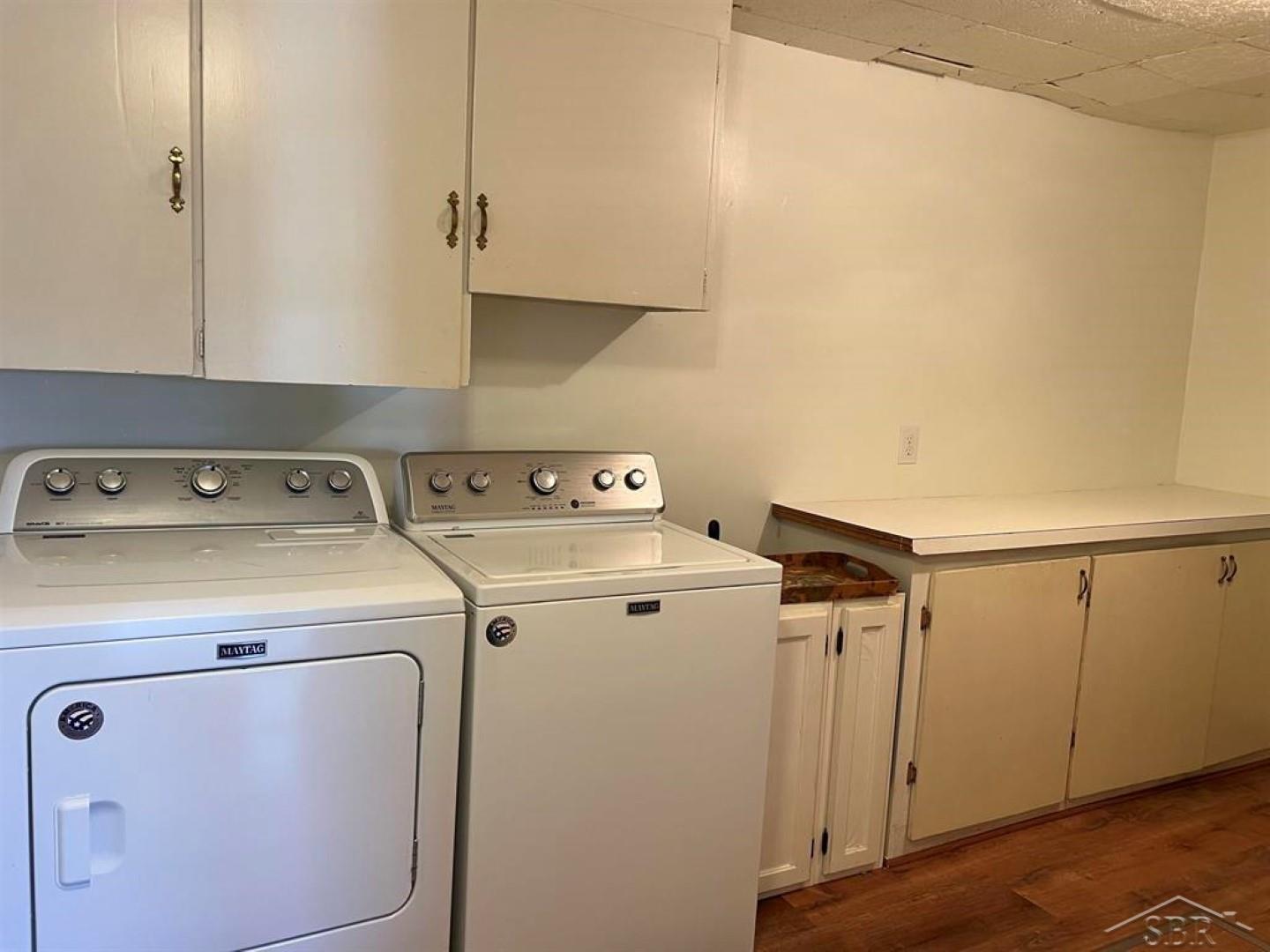 Sanford, Michigan 48657, United States, 3 Bedrooms Bedrooms, ,1 BathroomBathrooms,Residential,Pending,194518