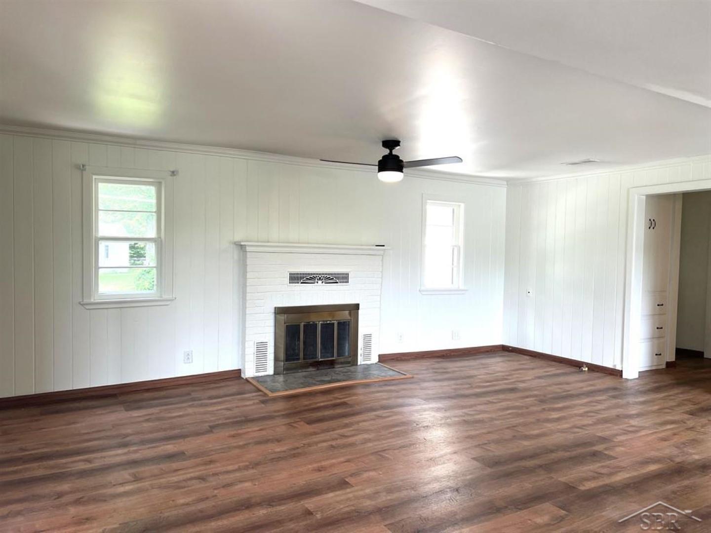 Sanford, Michigan 48657, United States, 3 Bedrooms Bedrooms, ,1 BathroomBathrooms,Residential,Pending,194518