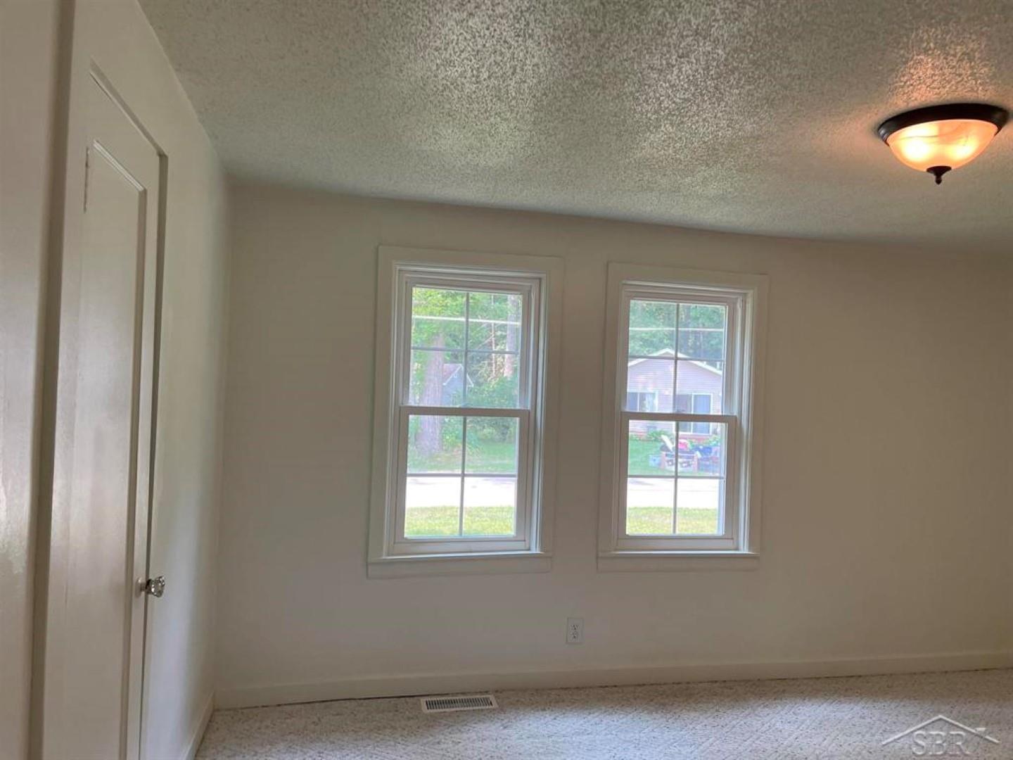 Sanford, Michigan 48657, United States, 3 Bedrooms Bedrooms, ,1 BathroomBathrooms,Residential,Pending,194518