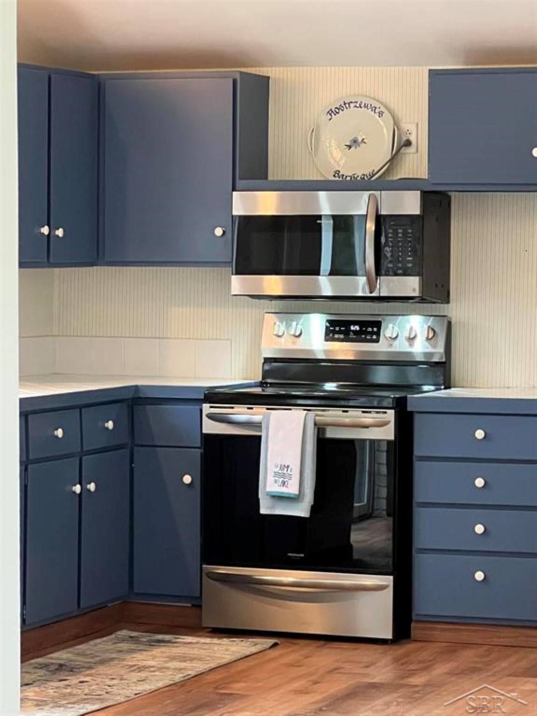 Sanford, Michigan 48657, United States, 3 Bedrooms Bedrooms, ,1 BathroomBathrooms,Residential,Pending,194518