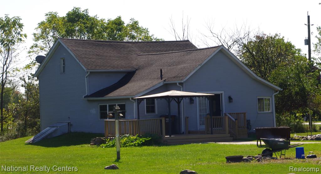 8276 War Road