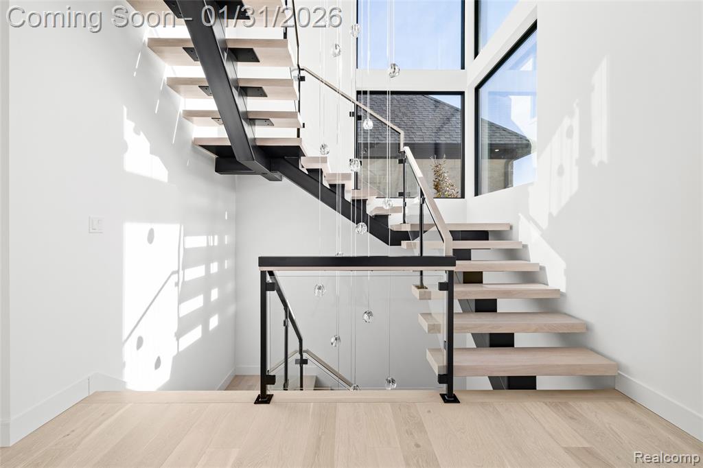 4512 Pinnacle Boulevard