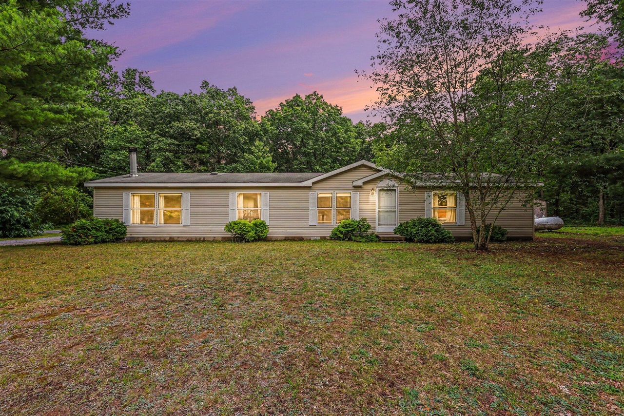 5525 Holton Whitehall Road