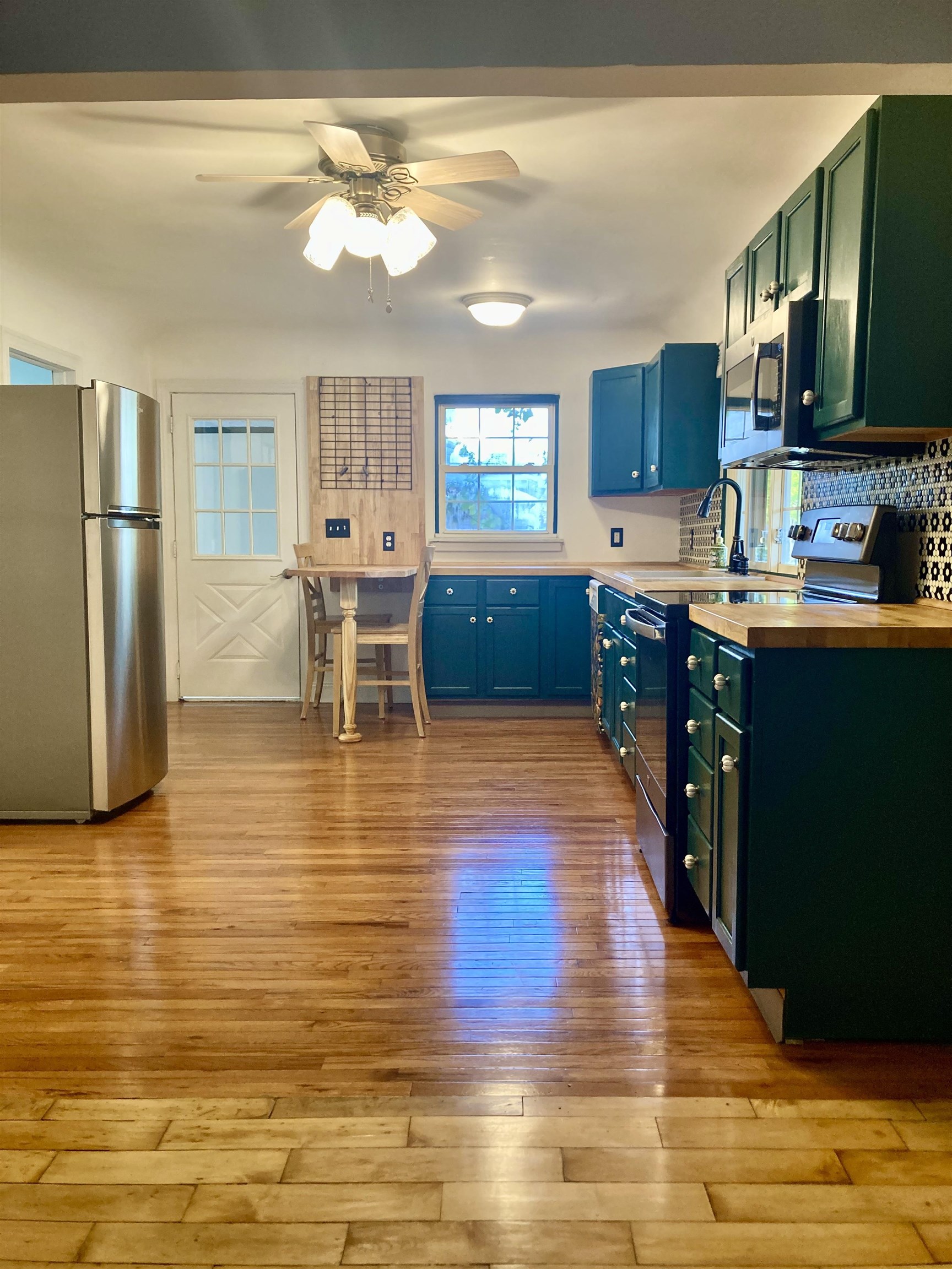 Bay City, Michigan 48708, United States, 3 Bedrooms Bedrooms, ,1 BathroomBathrooms,Residential,Active,226068