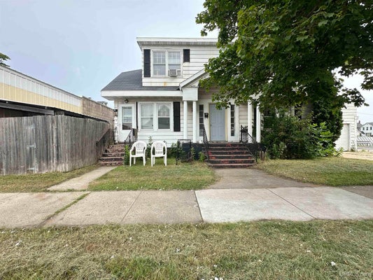 1112 1ST AVE N, ESCANABA, MI 49829 - Image 2e514609cbc10d90fae015c24d8d562e/212059320