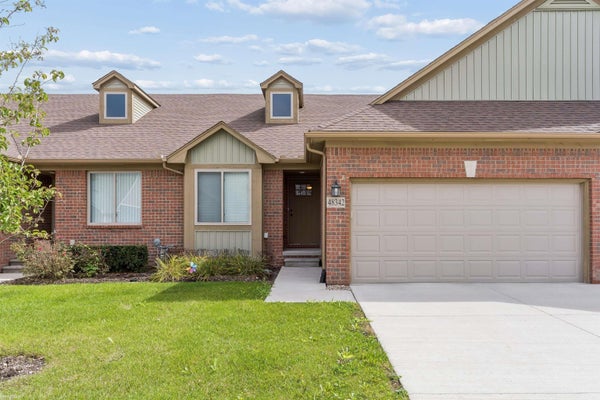 48342 APPLEGROVE LN, NEW BALTIMORE, MI 48051 - Image 2e7e5882e0b49bbda61a7f5a186b97cd/218348675