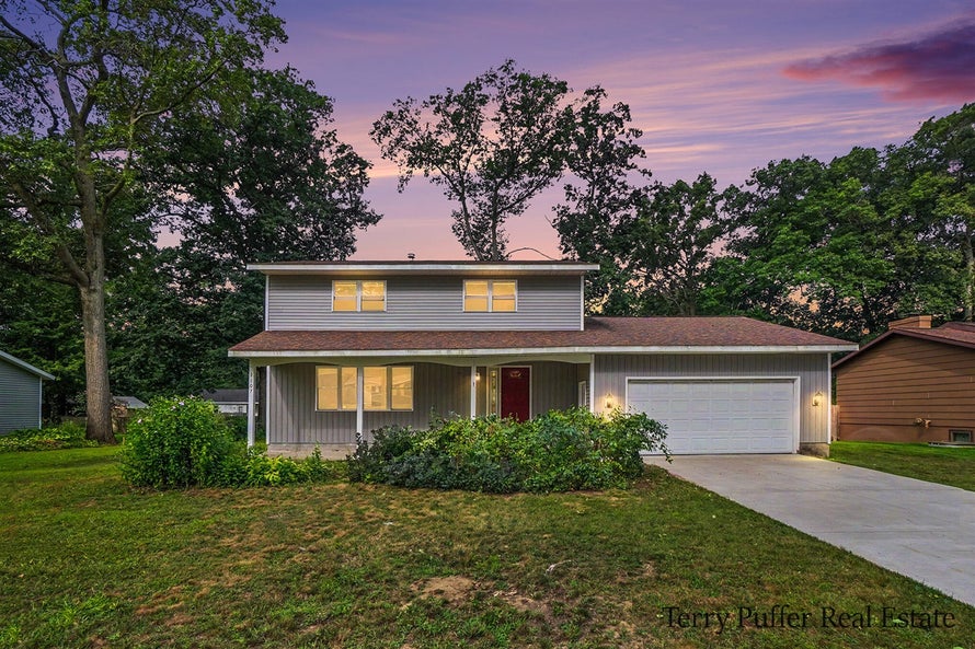 1107 Lancelot Dr, Muskegon, MI 49445 for sale - Stessa