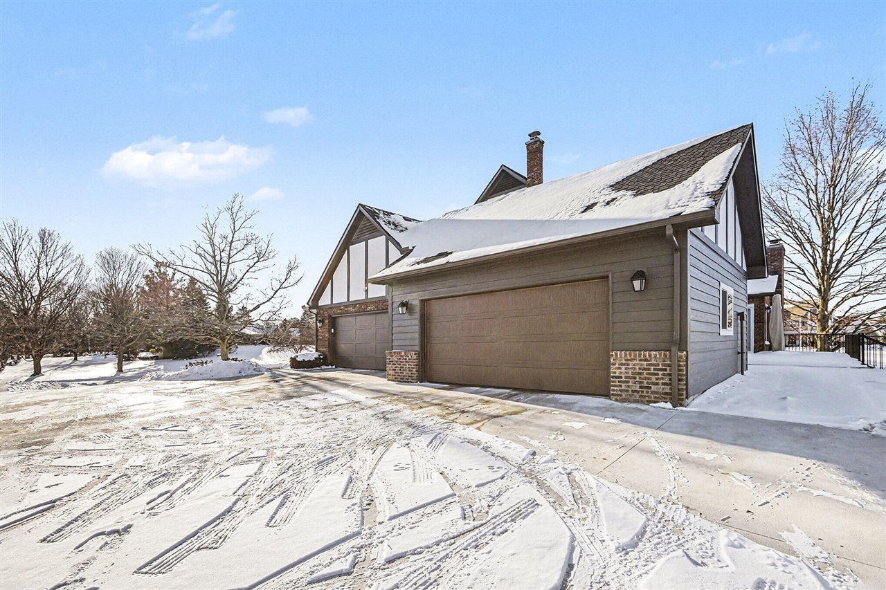 5449 Countryside Drive