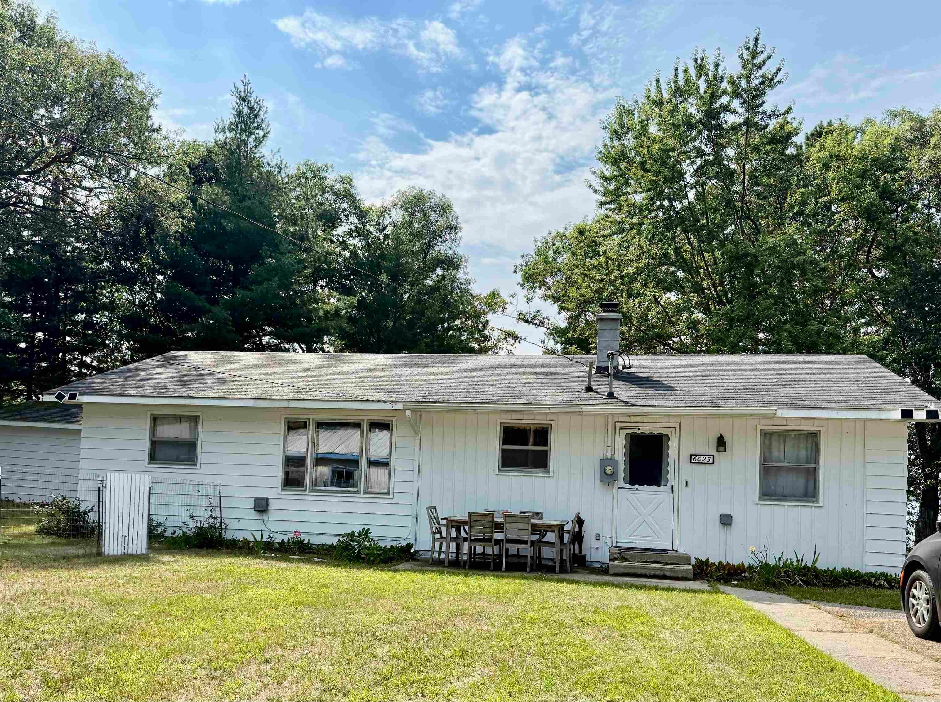 6025 Cedar Lake Road
