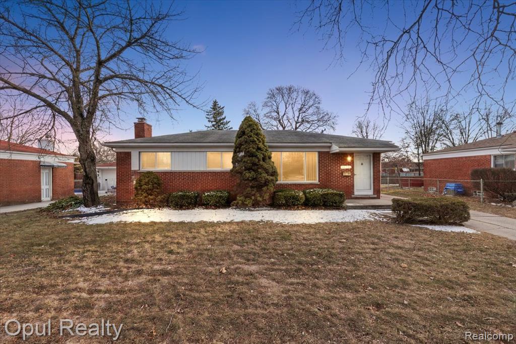 38731 Ann Arbor Trail