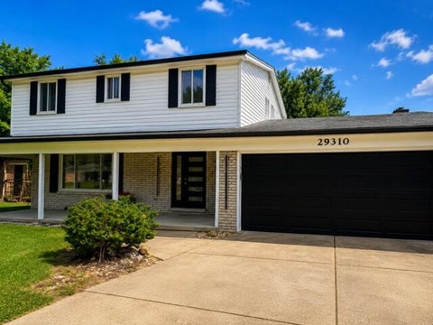 Photo of 29310 Prestwick Street, Southfield, MI 48076 (MLS # 70545575)