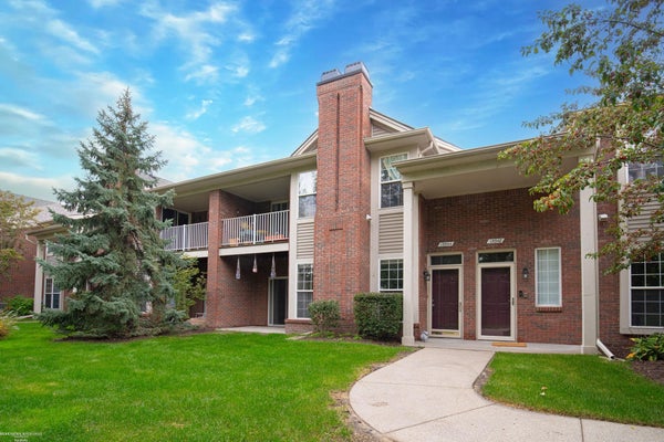 15344 YALE DR, CLINTON TOWNSHIP, MI 48038 - Image 2ff38f4bb2225ef219275e2f0c7fefa4/2673096397