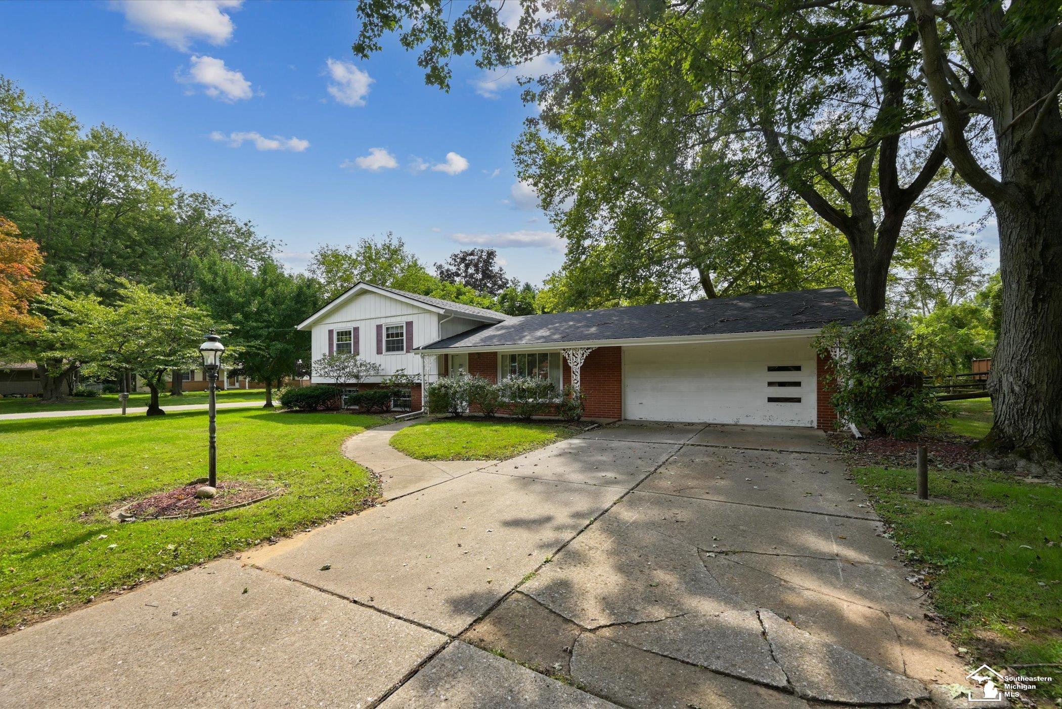 663 Pawnee Trail
