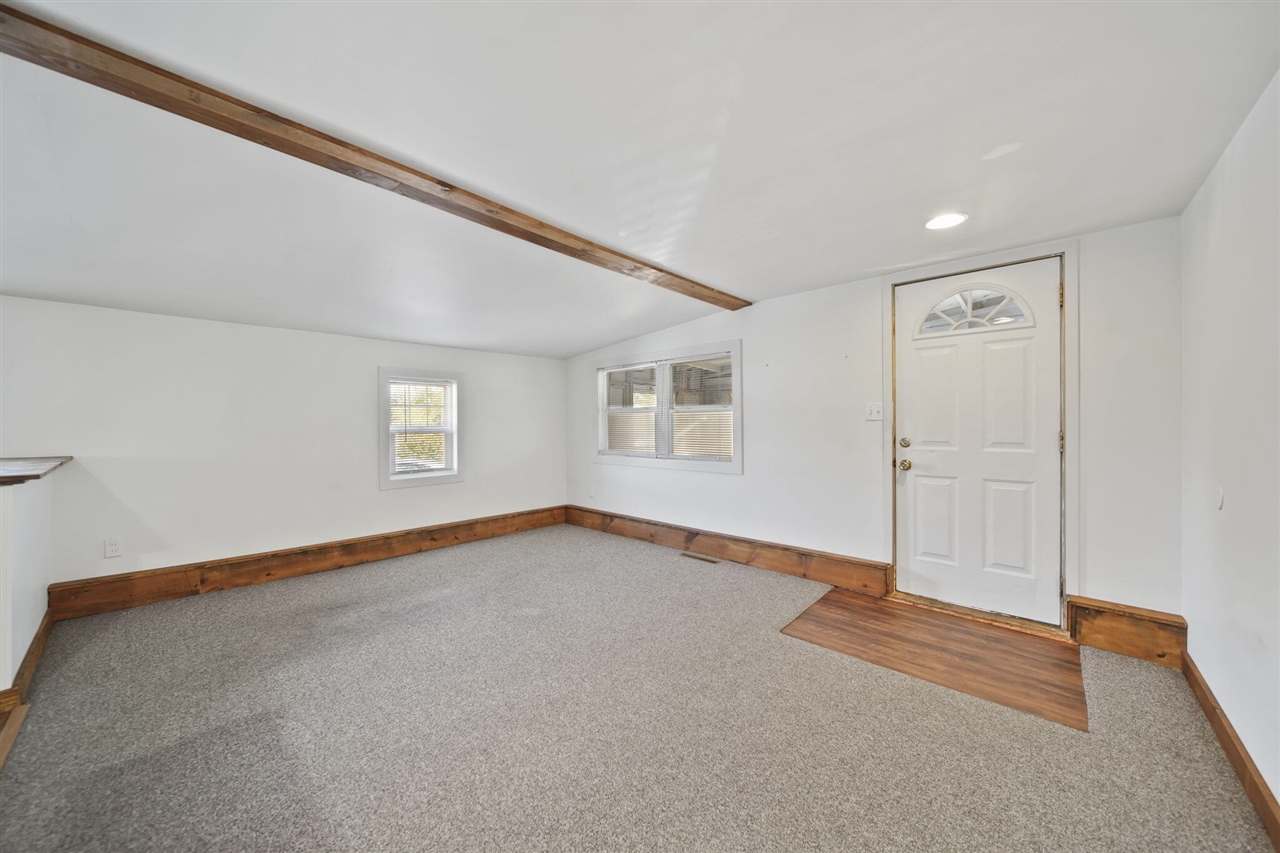 Properties Available 3 - 3 10104 Sand Creek Highway