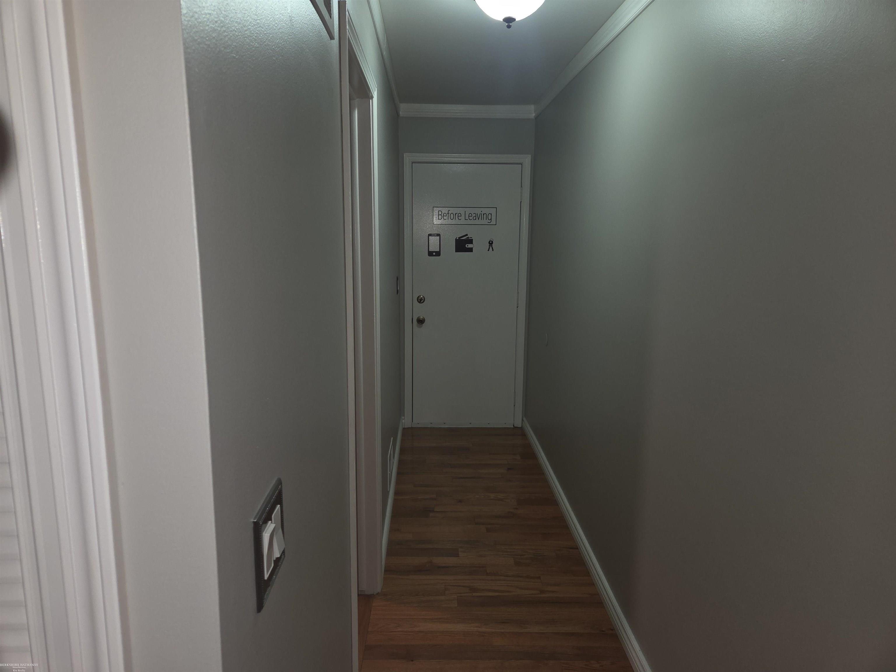 Warren, Michigan 48093, United States, 2 Bedrooms Bedrooms, ,2 BathroomsBathrooms,Residential,Active,193235