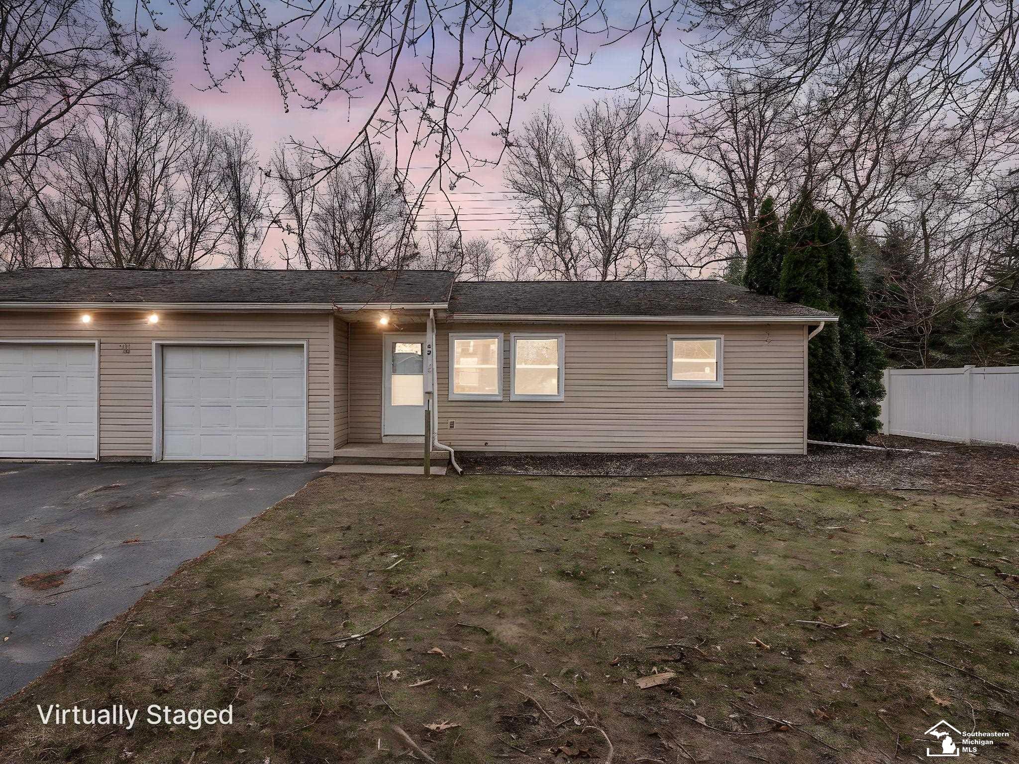 292 N Division Street 2B