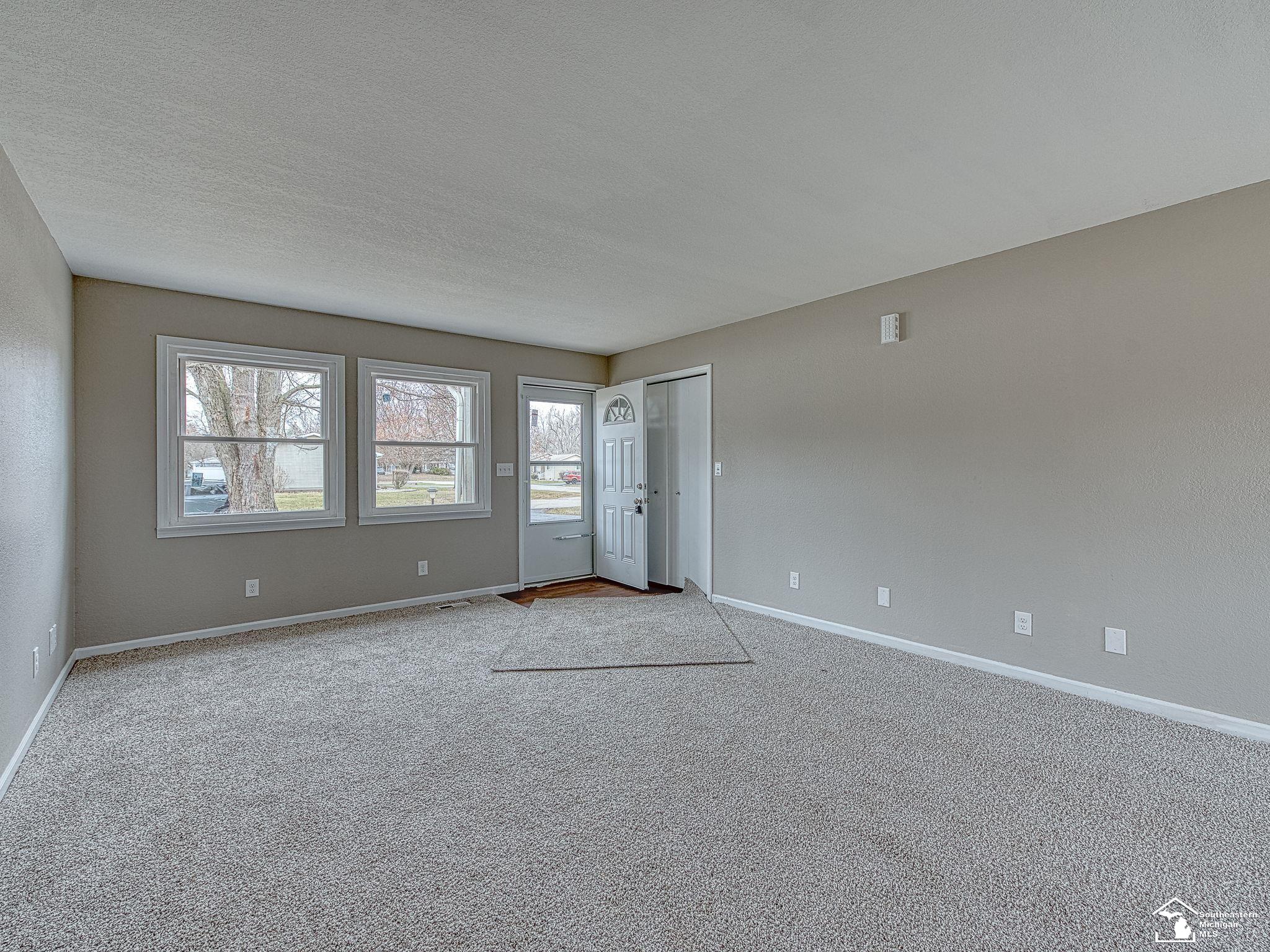 292 N Division Street 2B