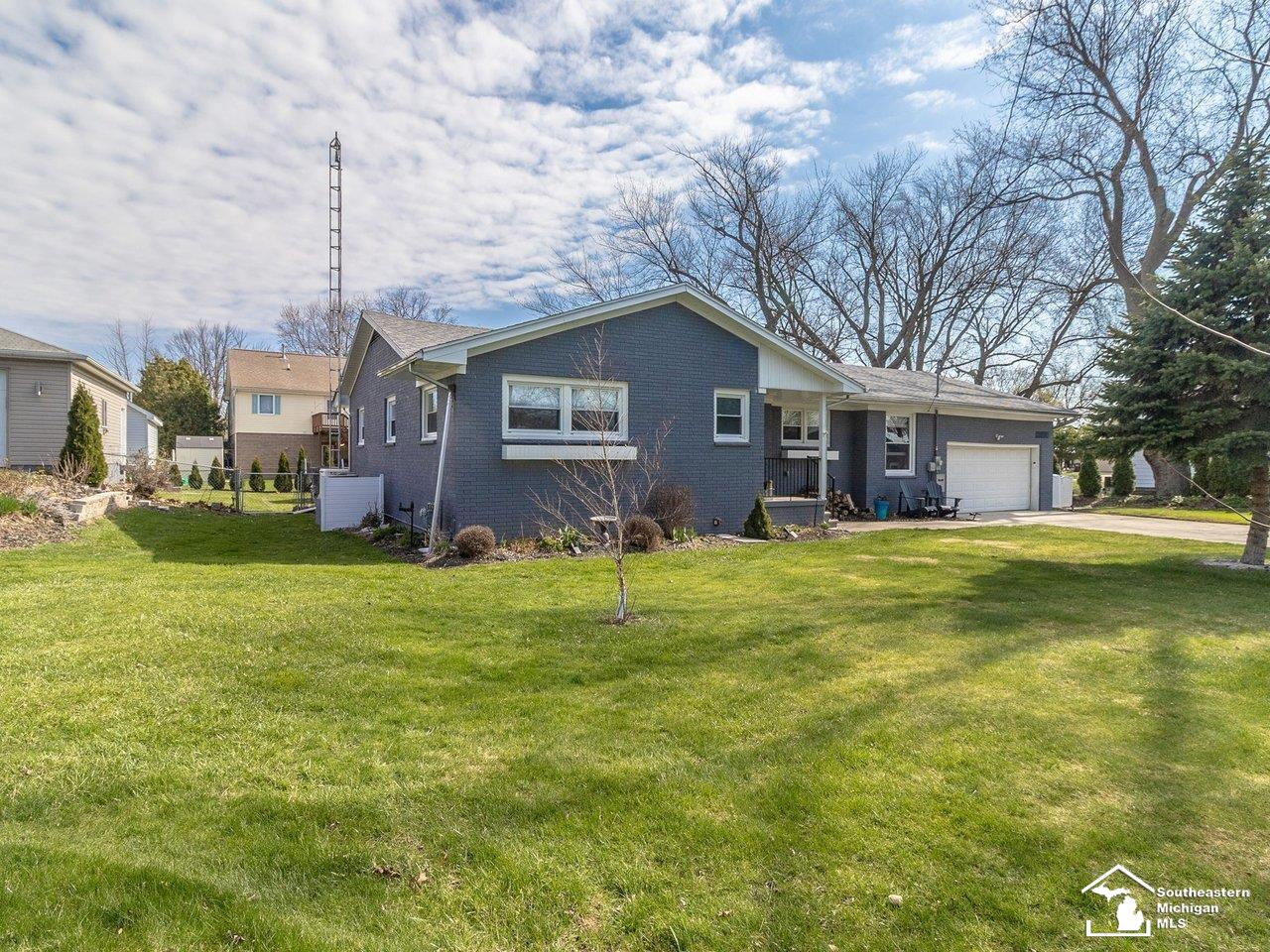 6368 Avenue D Avenue