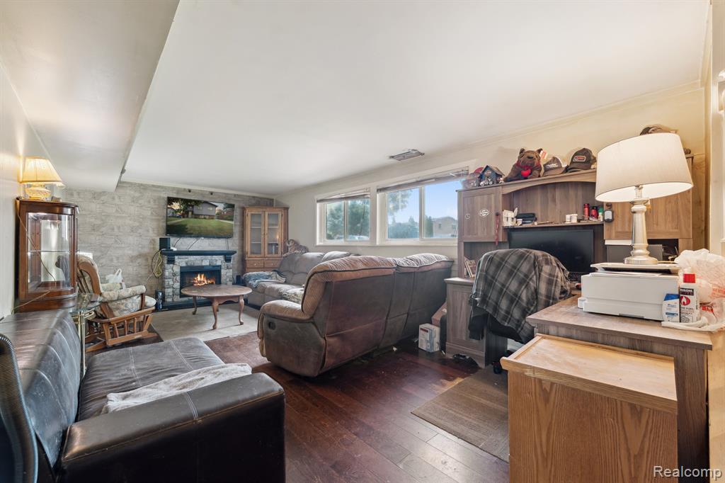 Rockwood, Michigan 48173, United States, 3 Bedrooms Bedrooms, ,2 BathroomsBathrooms,Residential,Active,193237