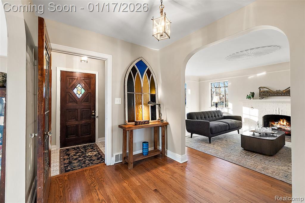 15716 Rosemont Avenue