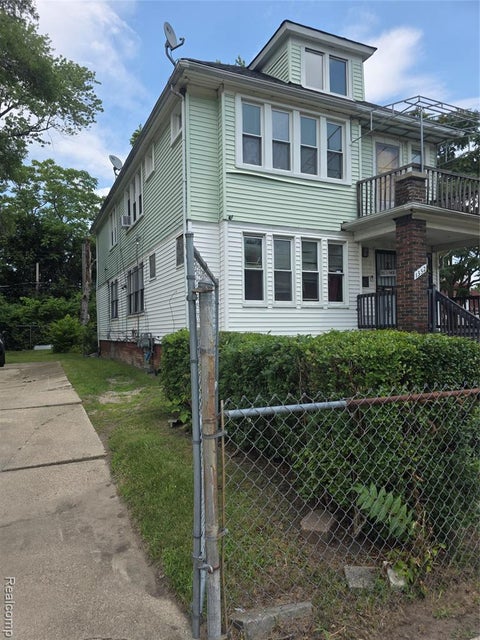 Photo of 1350 S Drexel Street, Detroit, MI 48215 (MLS # 61013954)