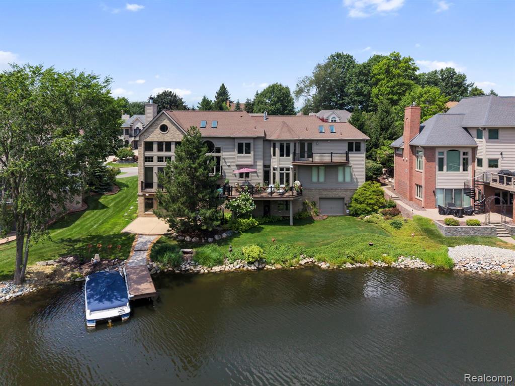 4443 Island View Drive