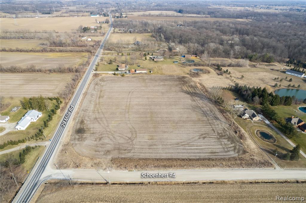 SOUTH OF SCHOEN schoenherr SE 29 MILE AND SCHOEHNERR Road Drive