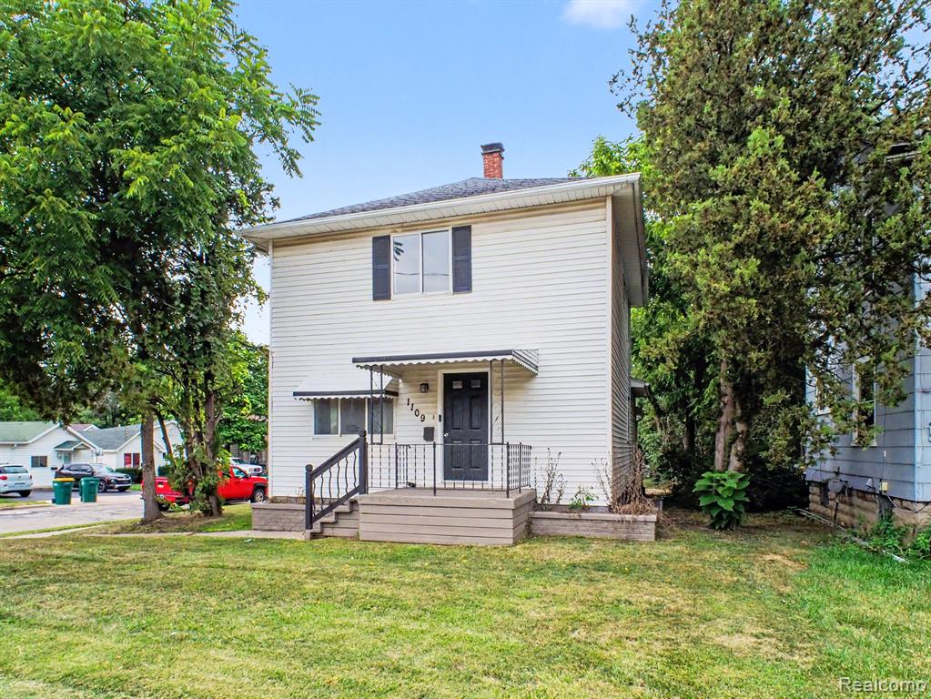 1109 E Mount Morris Street