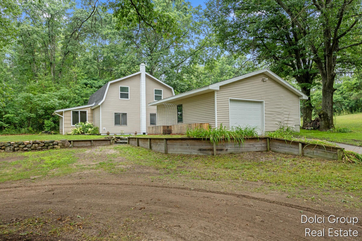 1585 Clinton Lane