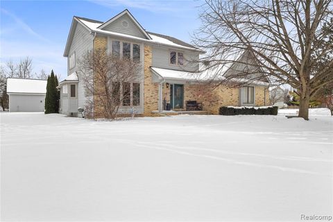 Photo of 6083 Chatham Court, Grand Blanc, MI 48439 (MLS # 60968471)