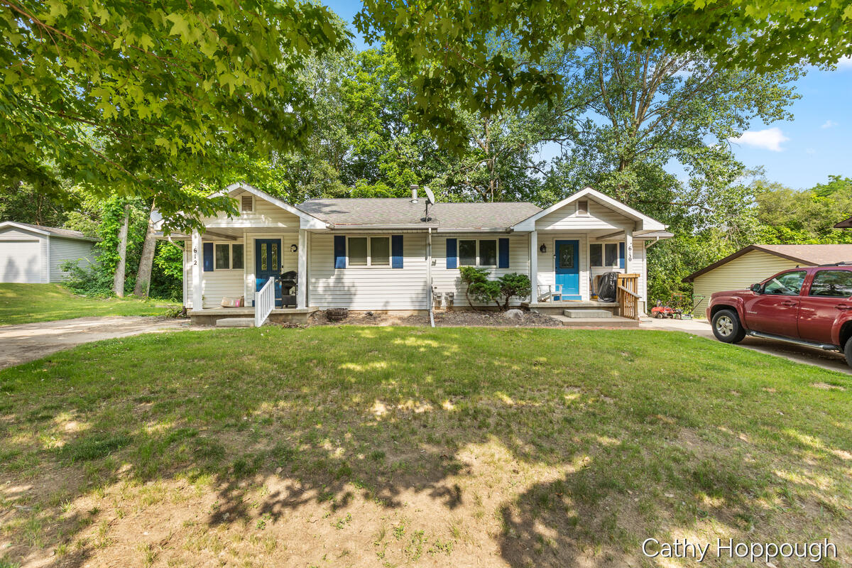 610-612 N Dexter Street