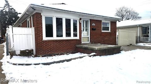 Photo of 1591 Garfield Avenue, Lincoln Park, MI 48146 (MLS # 60957733)