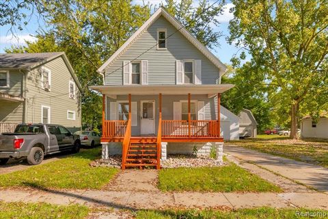 606 W 4th Street Monroe MI 48161