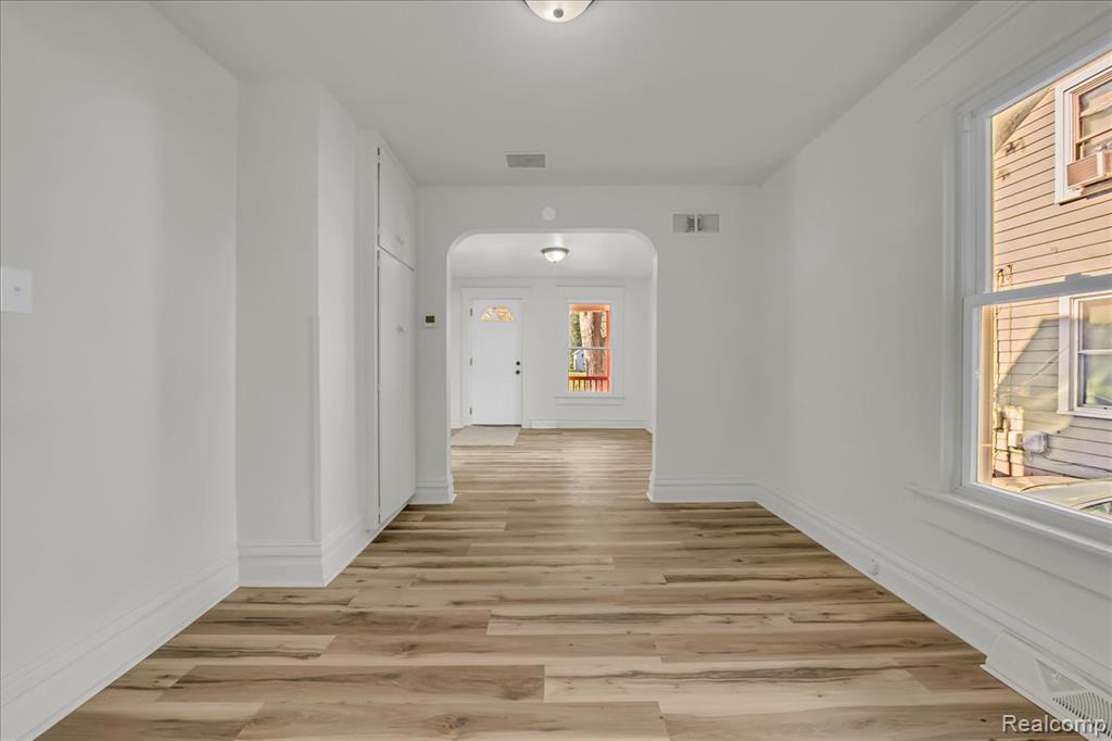 606 W 4th Street