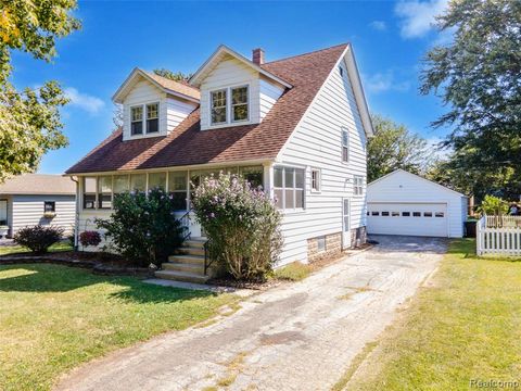 652 Bentley Drive Monroe MI 48162