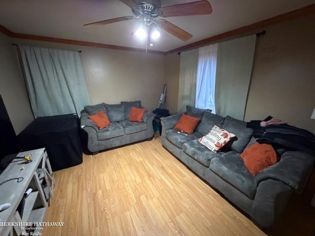 Roseville, Michigan 48066, United States, 3 Bedrooms Bedrooms, ,1 BathroomBathrooms,Residential,Active,243027