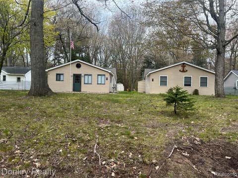 Photo of 977 Port Austin Road, Port Austin, MI 48467 (MLS # 60992879)