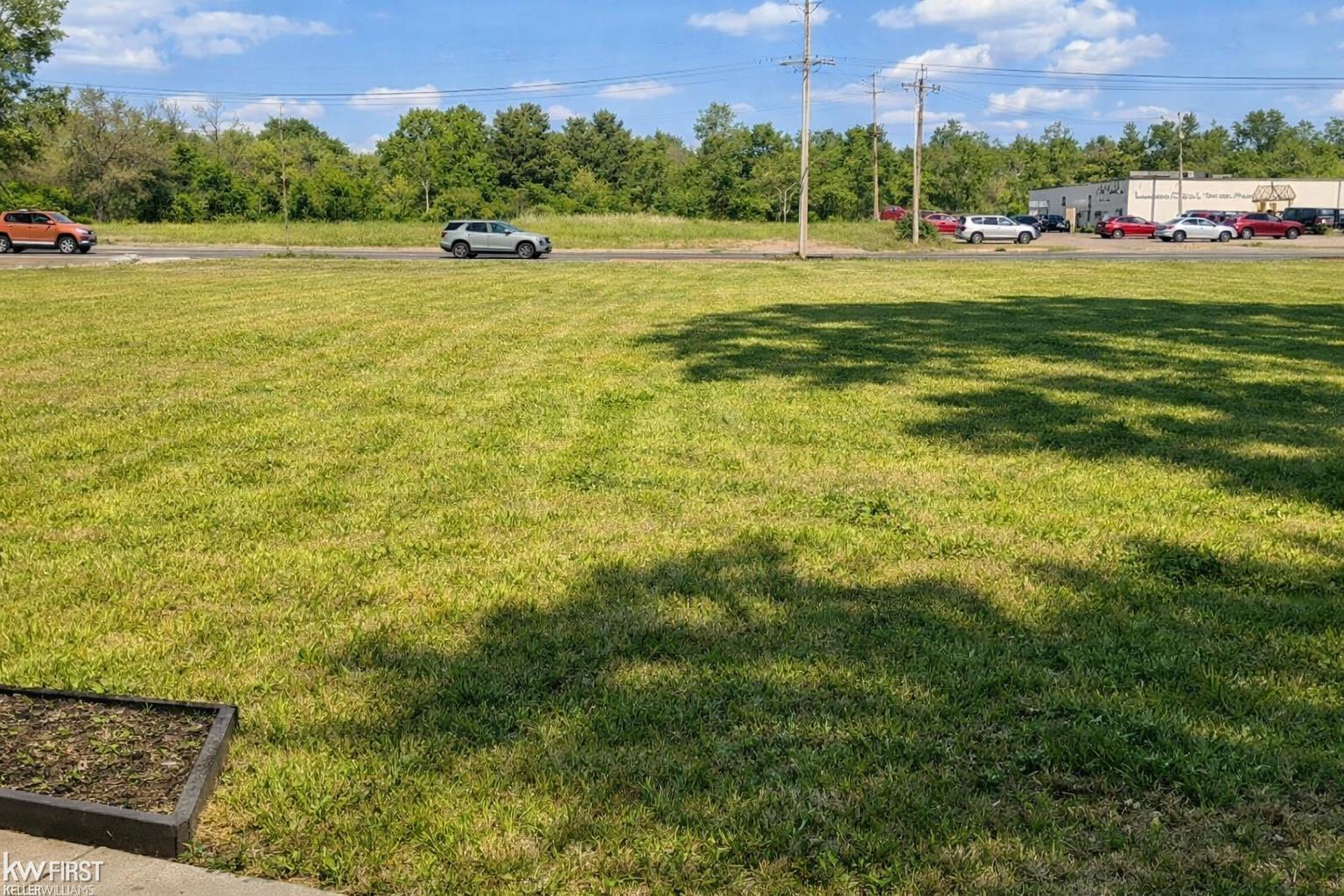 3006 S Dort Highway