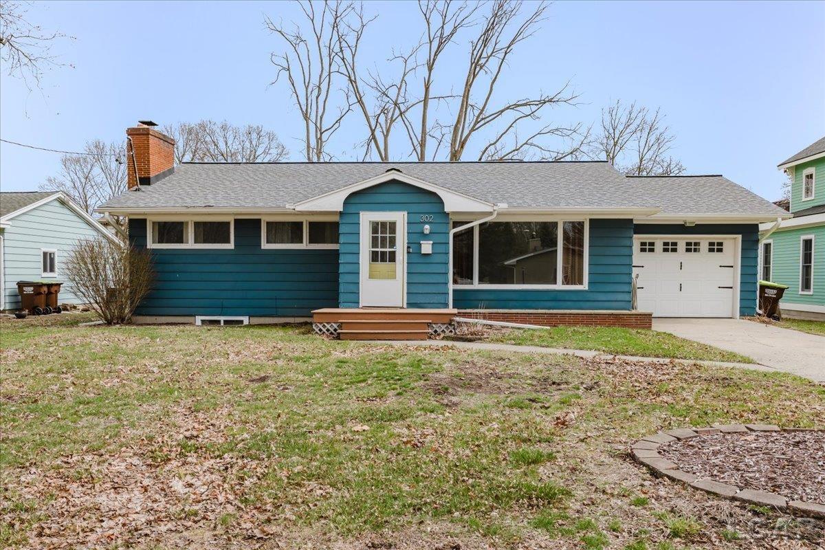 302 N Van Buren Street