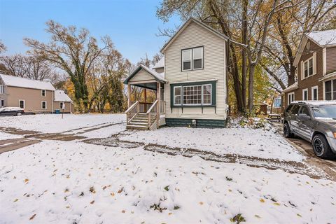 Photo of 617 Elizabeth Street, Kalamazoo, MI 49007 (MLS # 70504355)