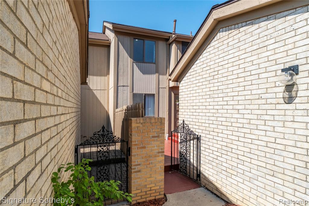 5188 W Richard Run