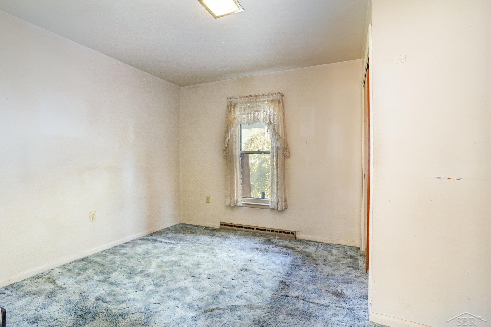 Saginaw, Michigan 48602, United States, 2 Bedrooms Bedrooms, ,1 BathroomBathrooms,Residential,Pending,210998