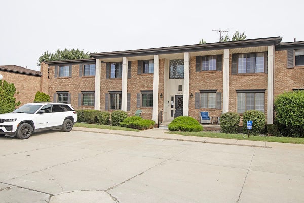 19701 RIDGEMONT ST # 17, SAINT CLAIR SHORES, MI 48080 - Image 39d1f5081ccec46a96dd21b80ed9d4e9/4284166603