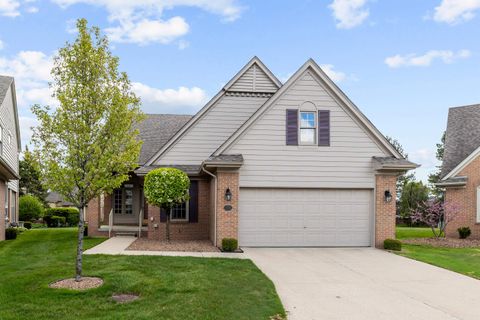 Photo of 43540 Inglenook Court, Sterling Heights, MI 48314 (MLS # 50206090)