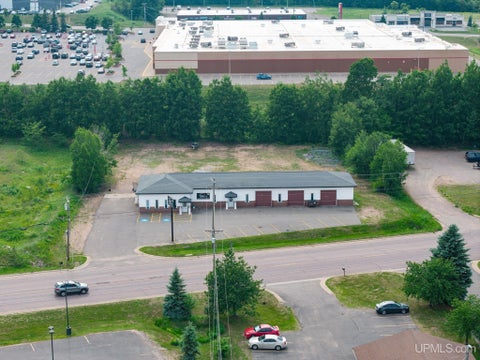 Photo of 3150 Wright Street, Marquette, MI 49855 (MLS # 50213165)
